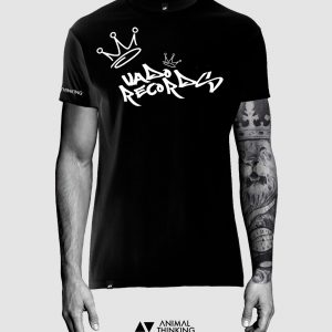 Camiseta negra manga corta Tag Corona