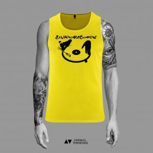 Camiseta Amarilla Original Classic manga recortada